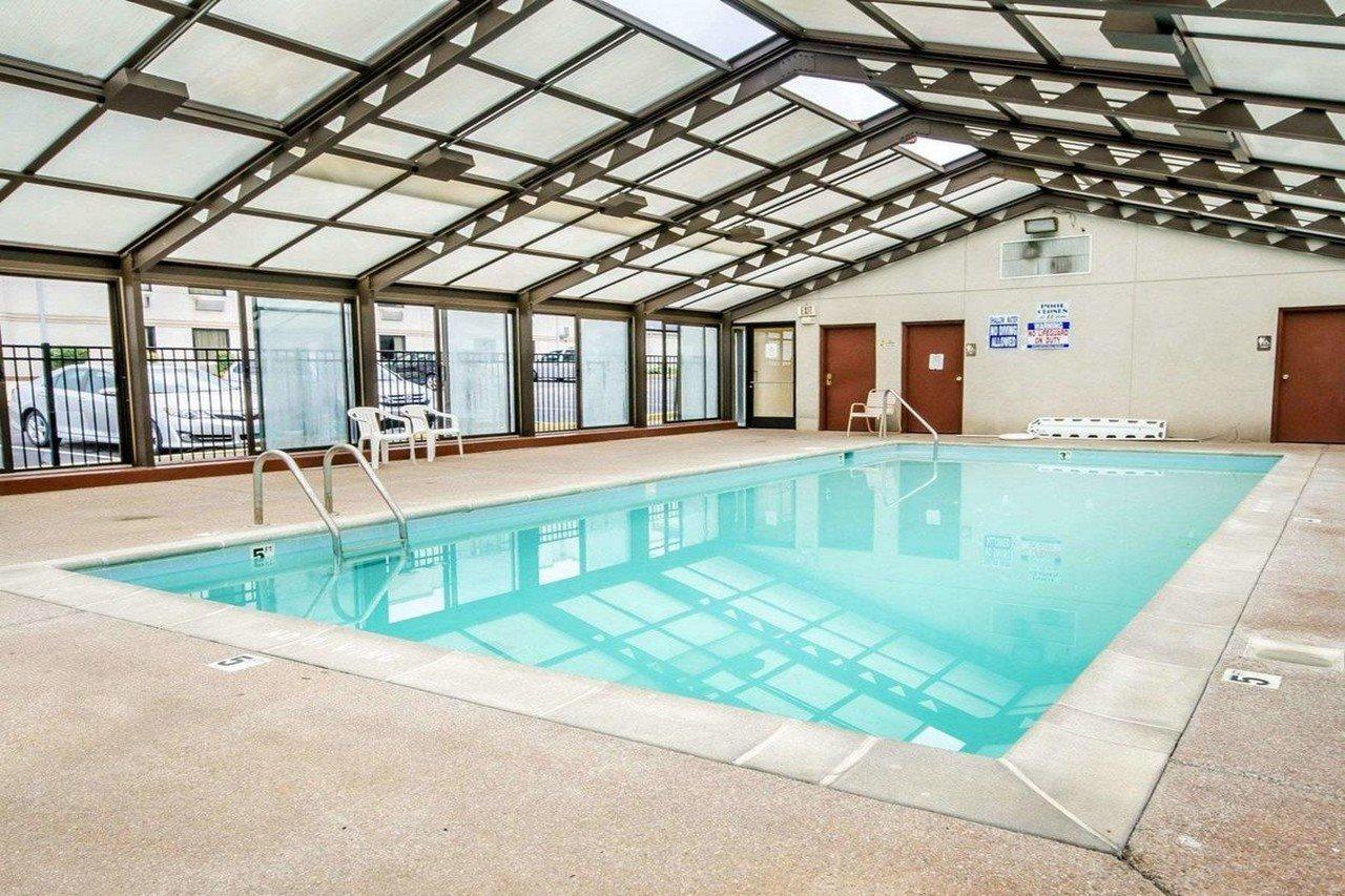 Econo Lodge Лондон Екстер'єр фото