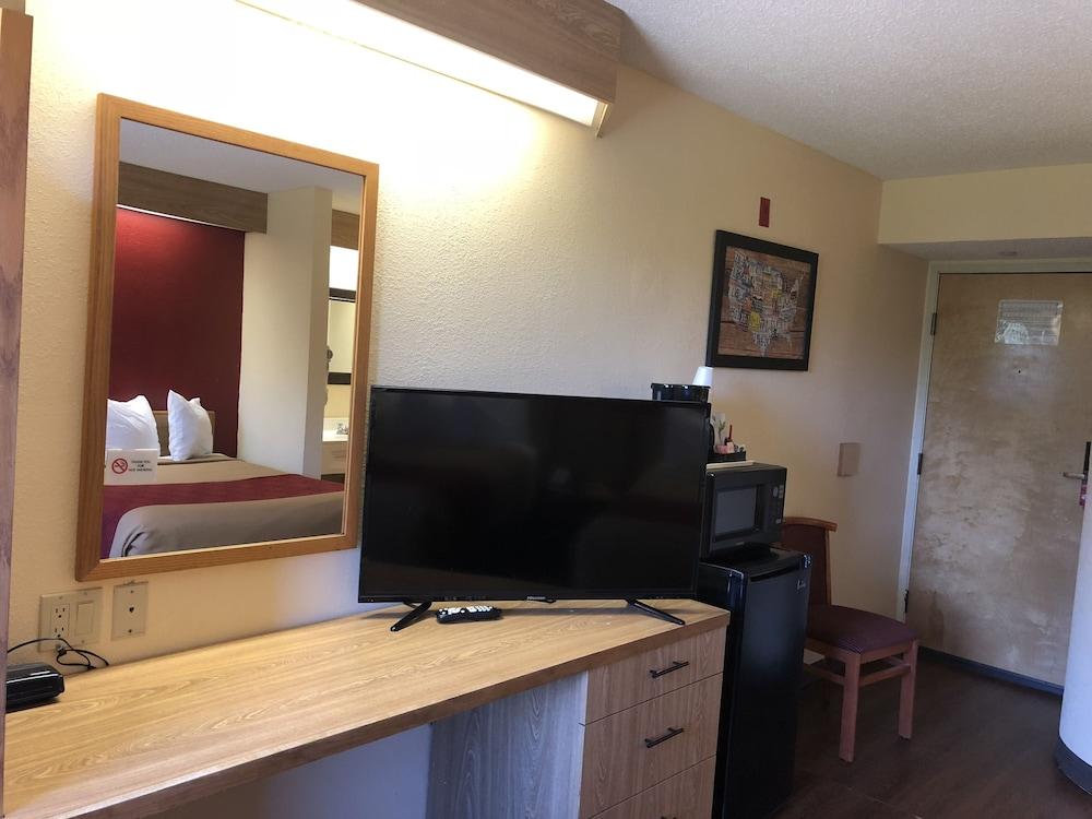 Econo Lodge Лондон Екстер'єр фото